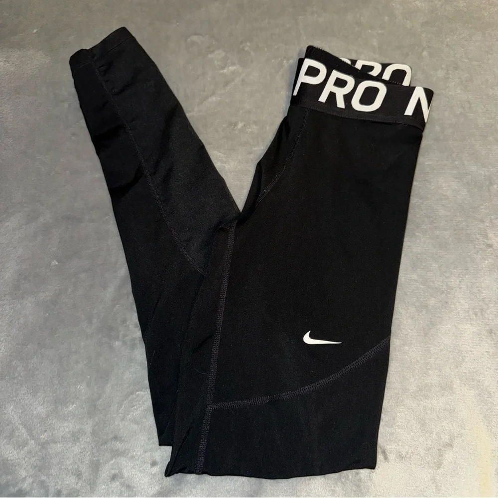 Nike pro black